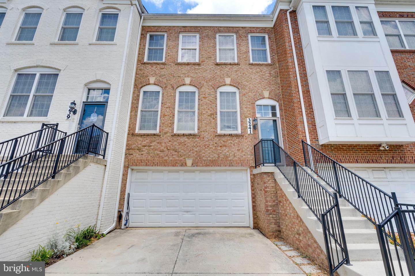 Property Photo:  3241 Theodore R Hagans Drive NE  DC 20018 