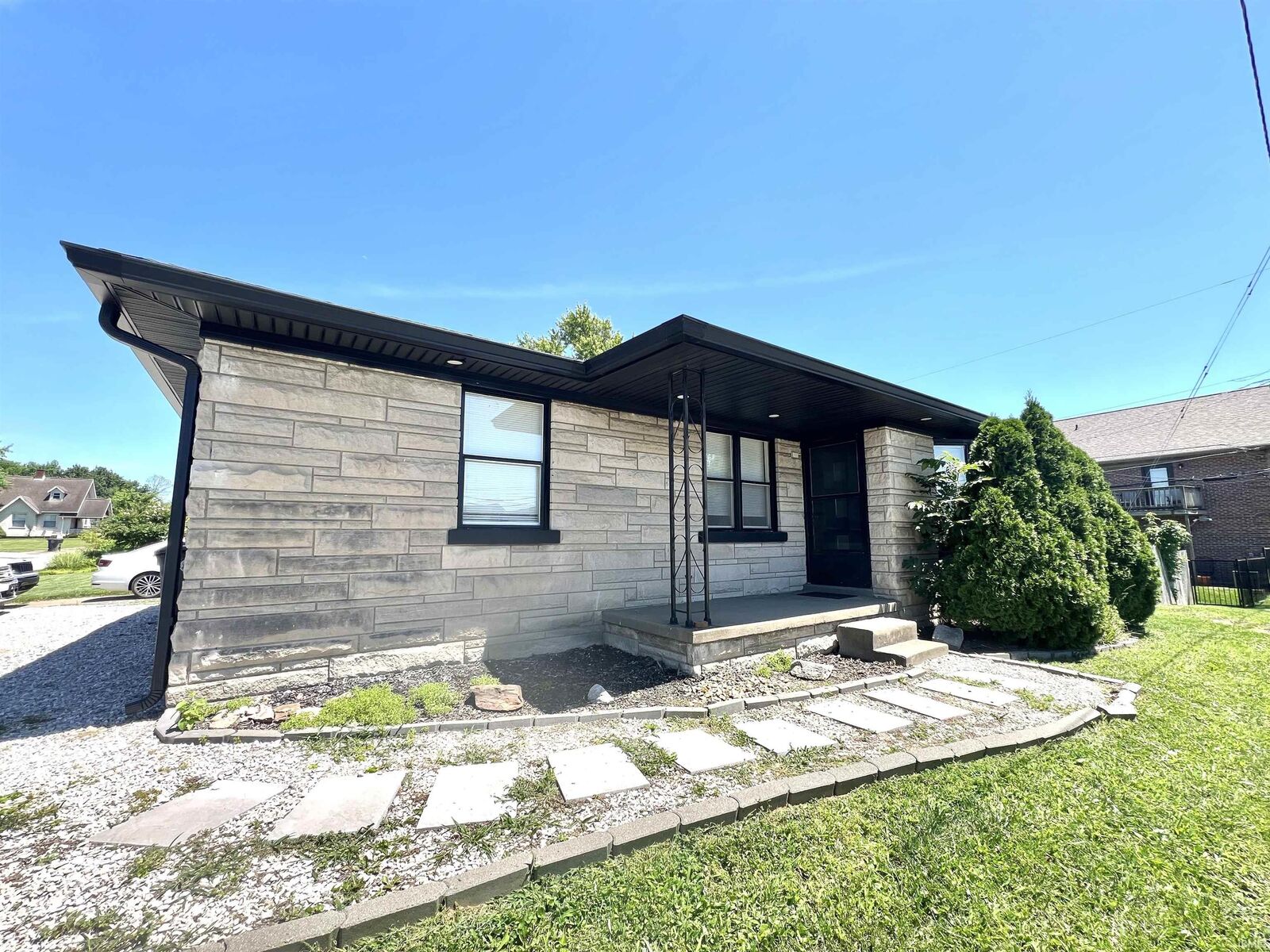 Property Photo:  2153 Maxwell Avenue  IN 47711 