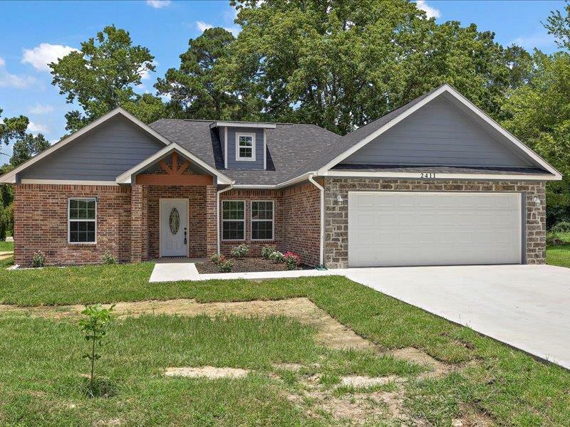 Property Photo: 2411 Moffett Road TX 75901