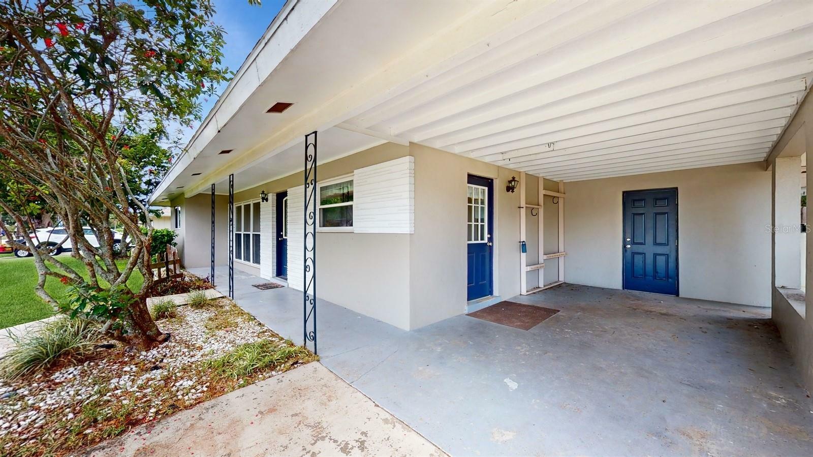 Property Photo:  2727 Teal Avenue  FL 34232 