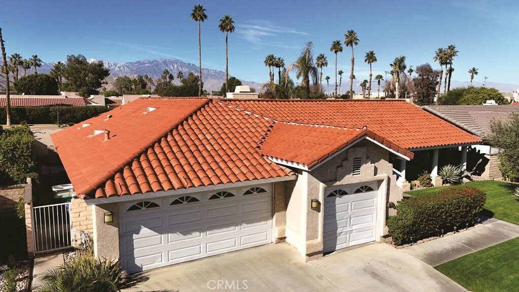 43879 La Carmela Drive  Palm Desert CA 92211 photo