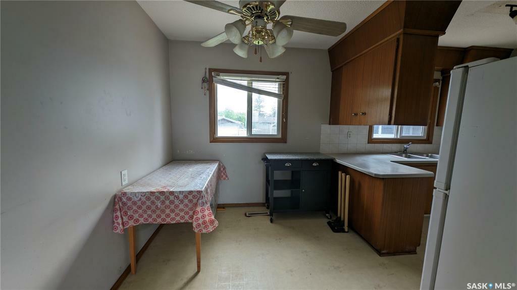 Property Photo:  214 Central Avenue  SK S7N 2E7 