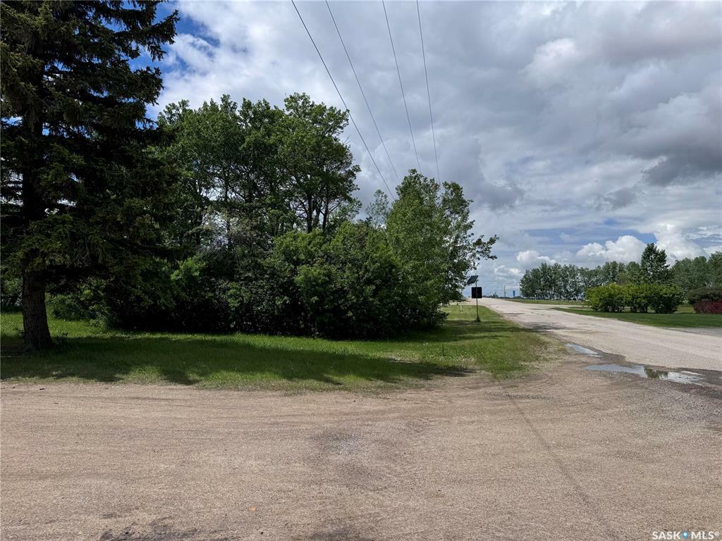 Property Photo:  226 1st Avenue SW  SK S0K 2P0 