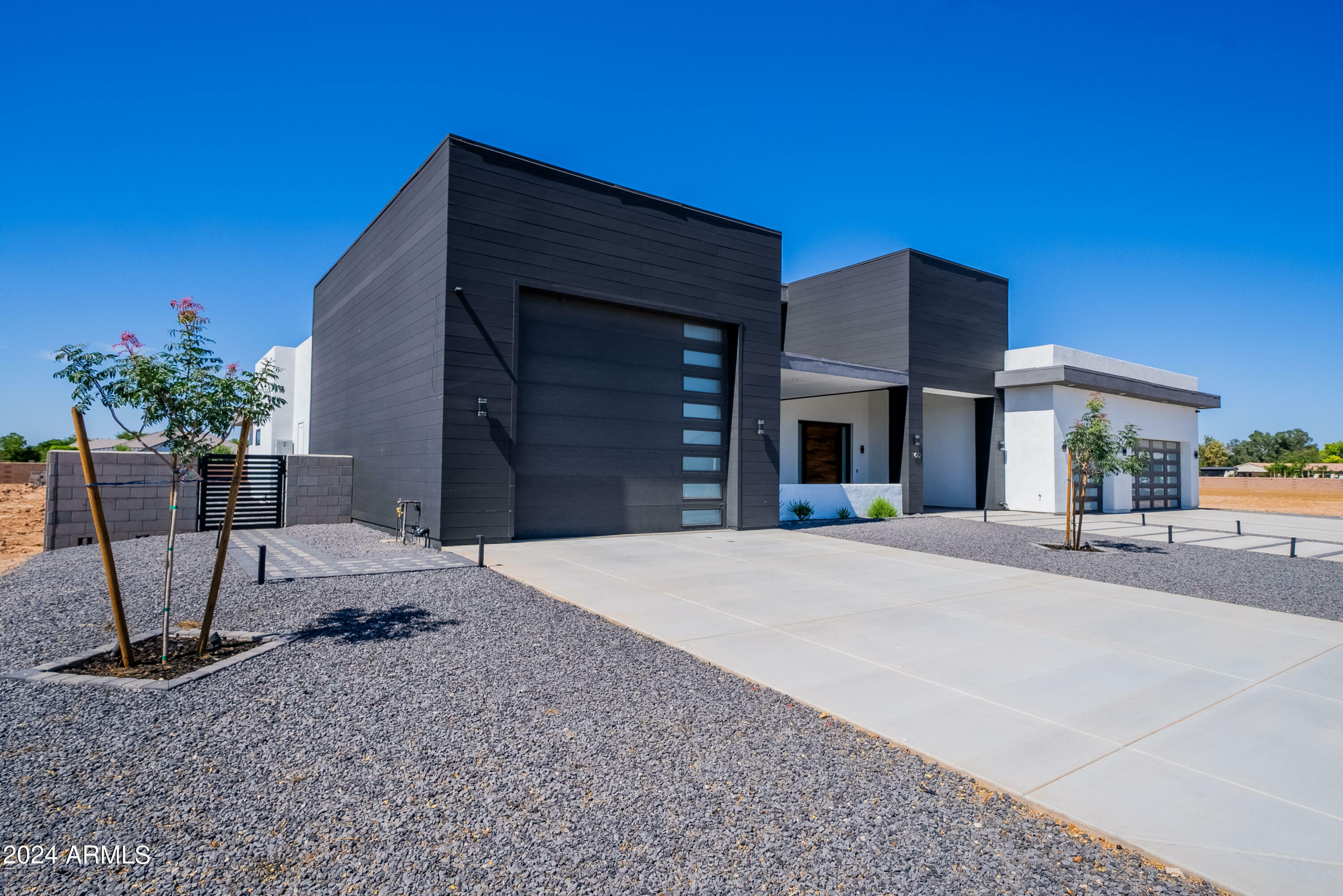 Property Photo:  1672 E Powell Way  AZ 85298 