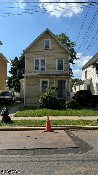 Property Photo:  93 Manning Ave  NJ 07060 