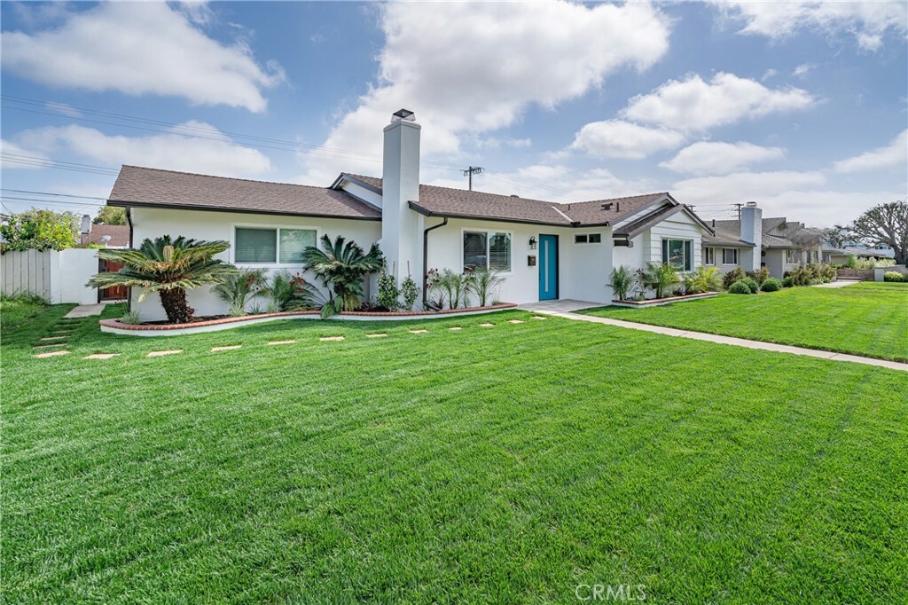 Property Photo:  5562 Edinger Avenue  CA 92649 