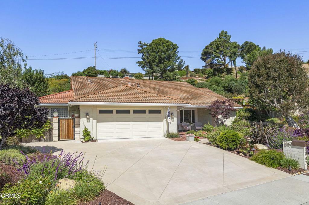 Property Photo:  1047 Westridge Drive  CA 93003 