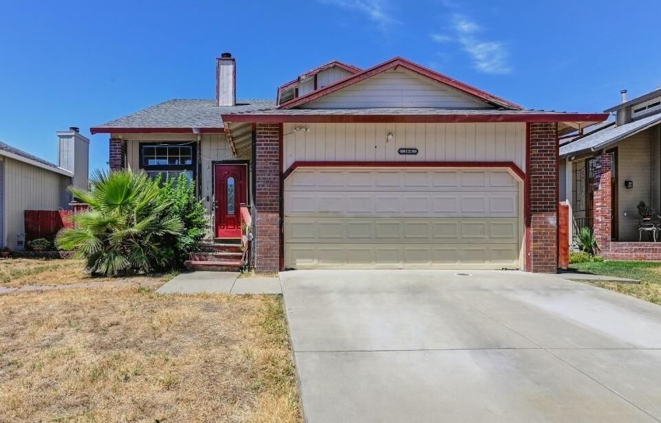 Property Photo:  168 Creekside Circle  CA 95823 