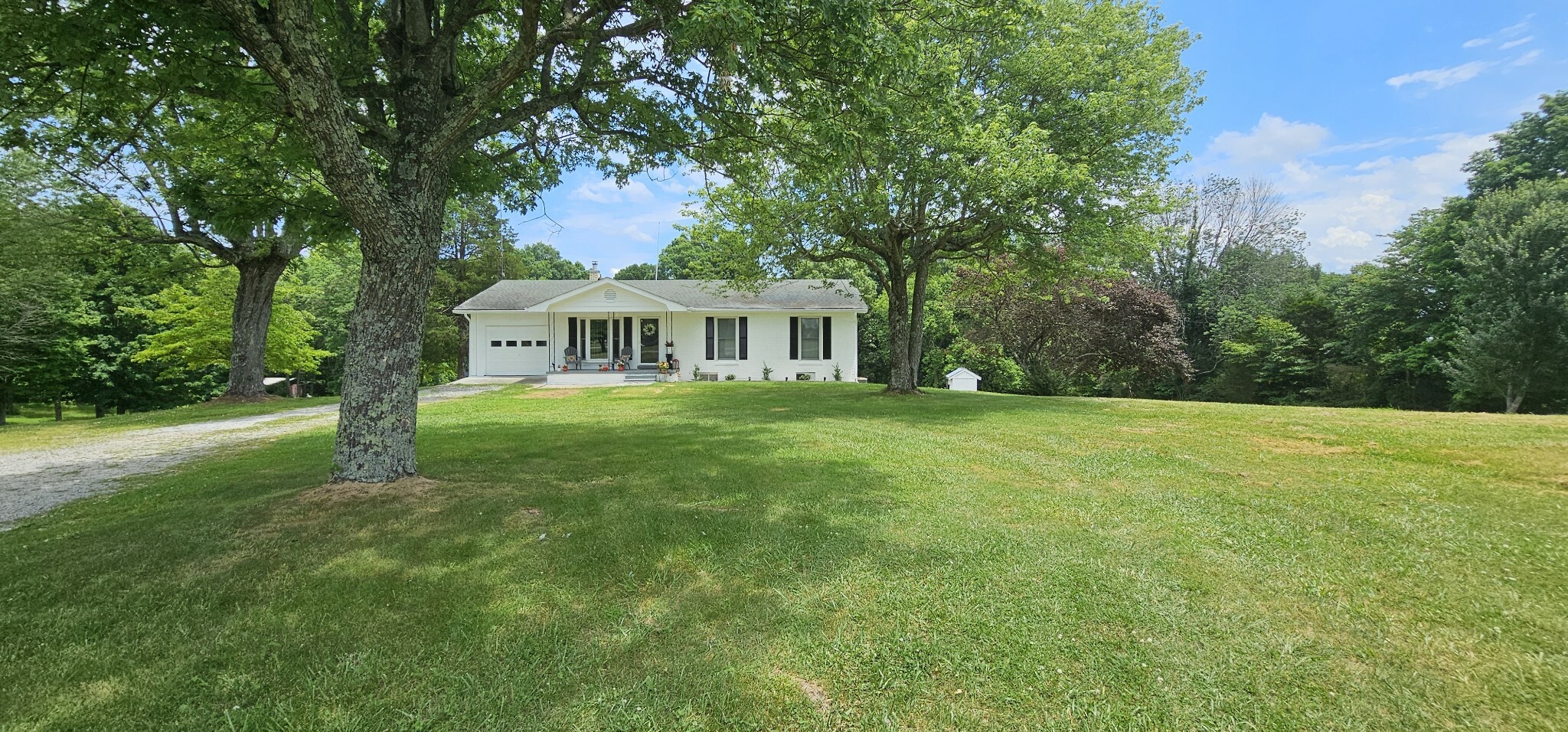 Property Photo:  6176 Scottsville Rd  TN 37083 