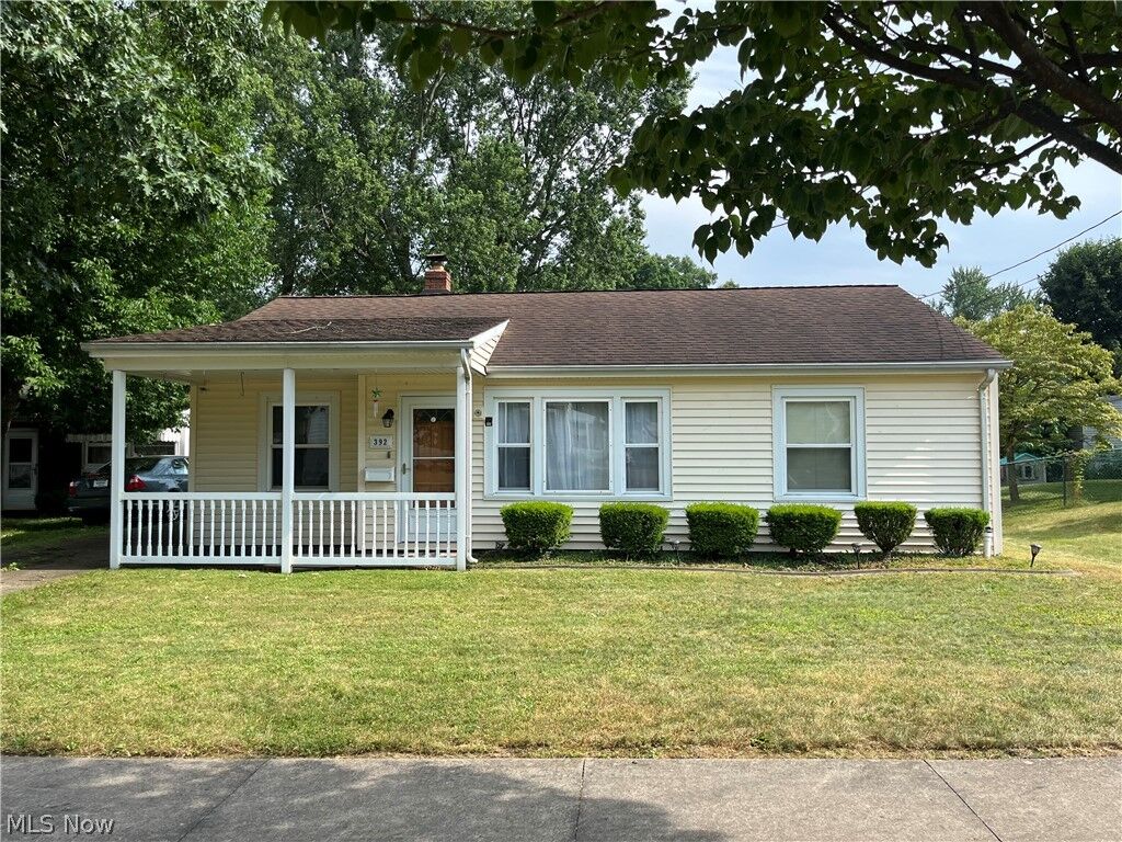 Property Photo: 392 Westmoreland Street OH 44314
