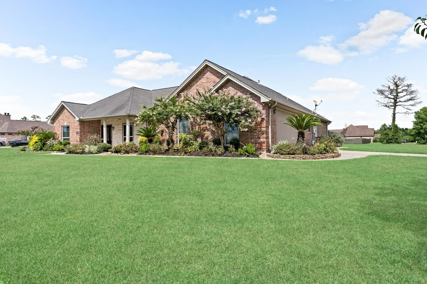 Property Photo:  3900 Plantation  TX 77630 