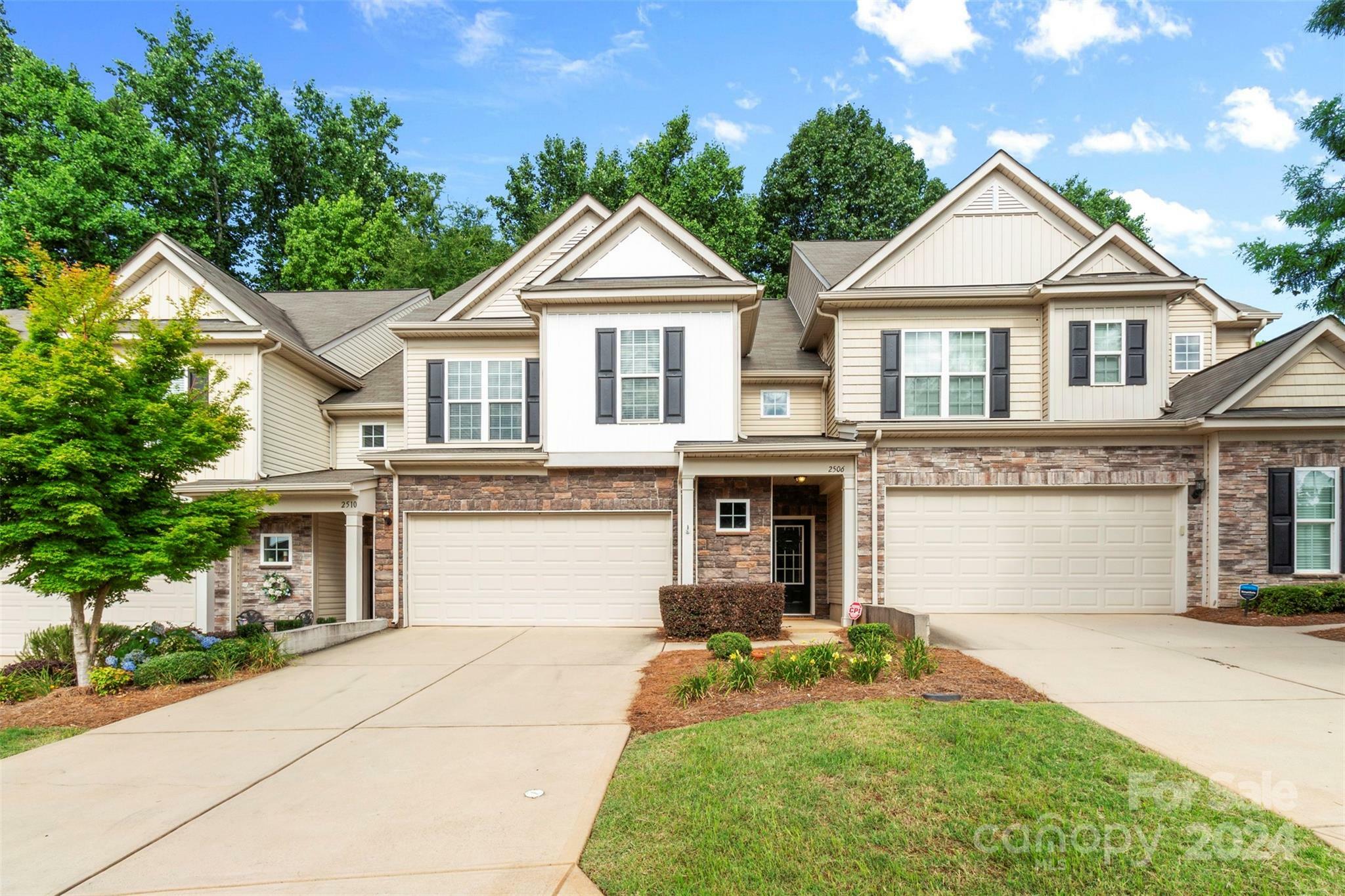 Property Photo:  2506 Royal York Avenue  NC 28210 