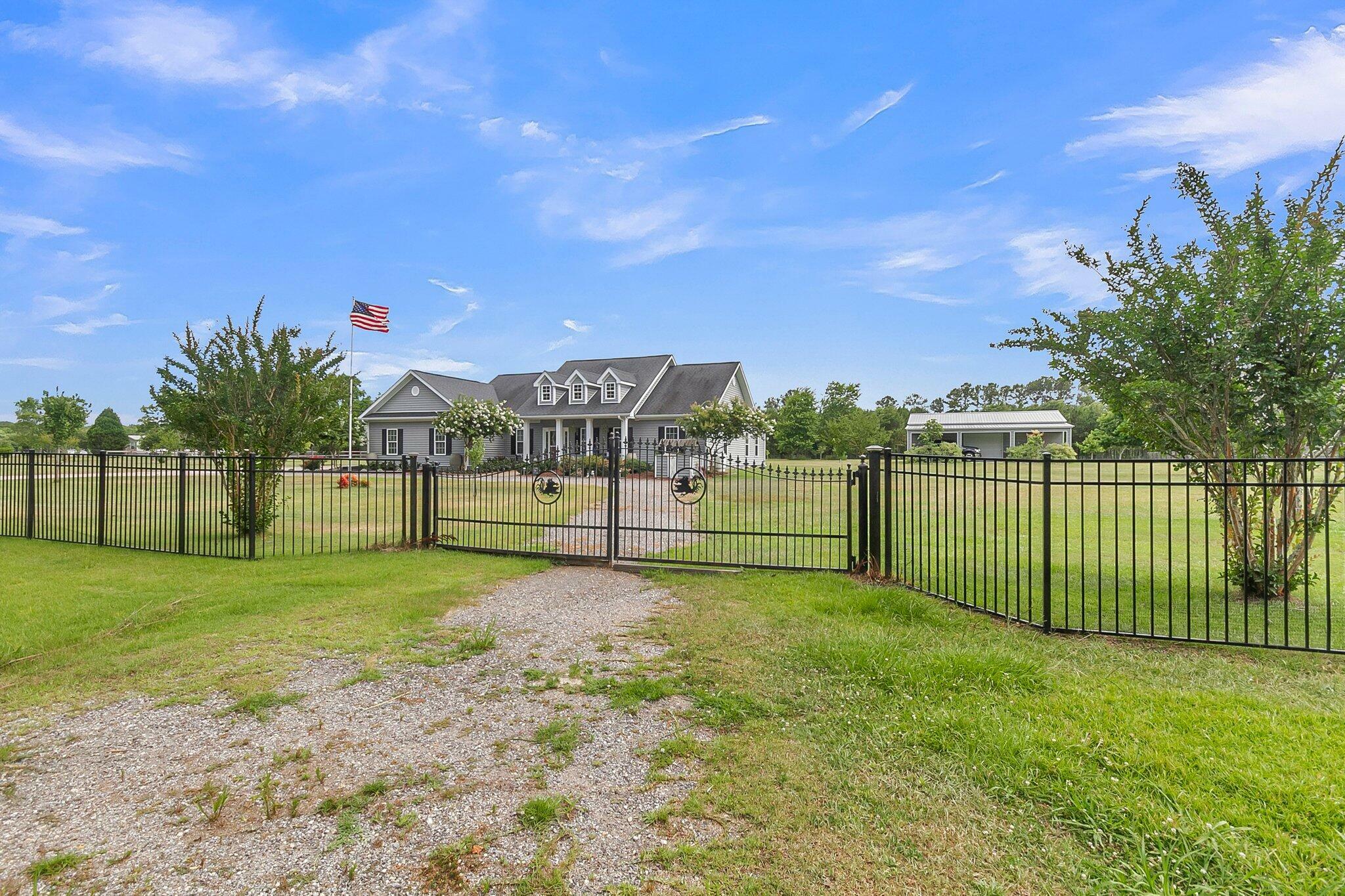 Property Photo: 683 Campbell Road SC 29472