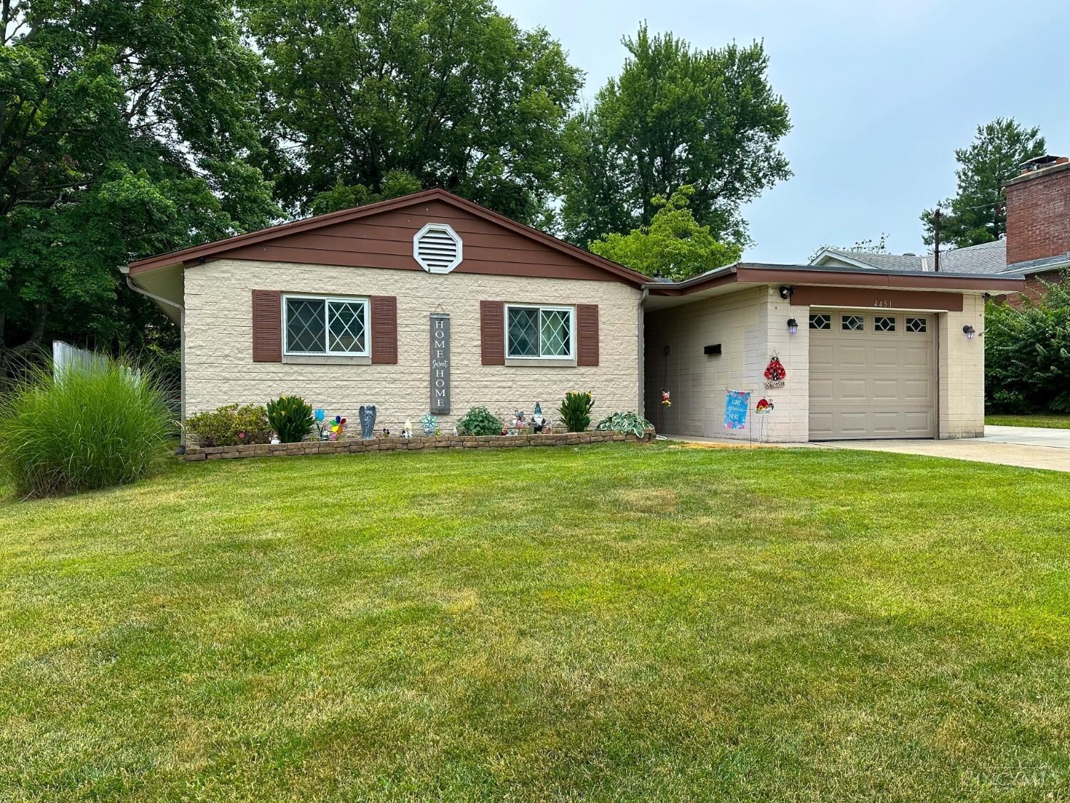 Property Photo: 4451 Pinecroft Drive OH 45211