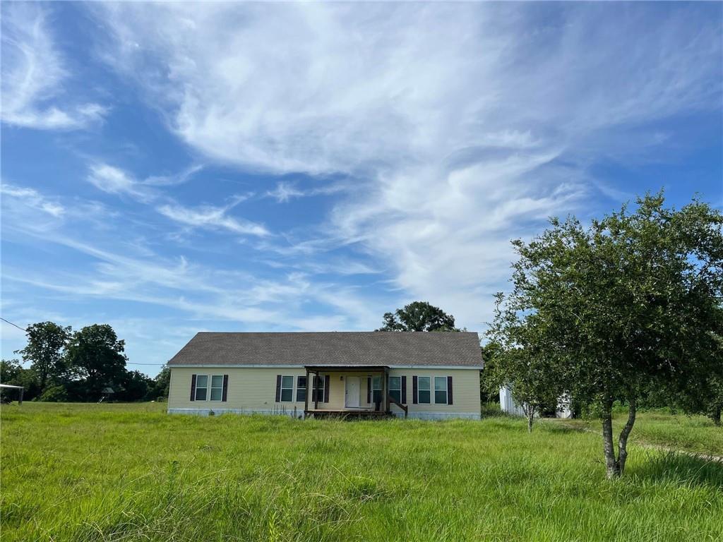Property Photo:  160 English Road  LA 71362 