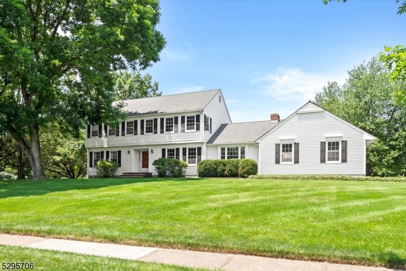 Property Photo: 94 Cairns Pl NJ 08502