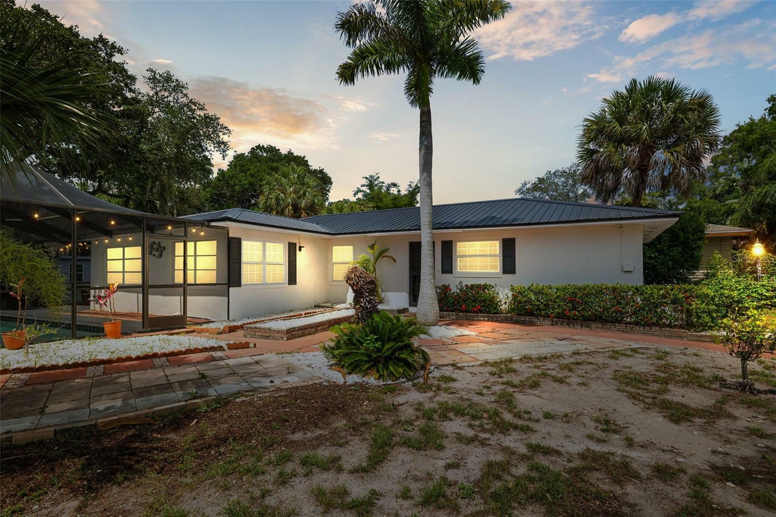 Property Photo:  11040 54th Avenue N  FL 33708 