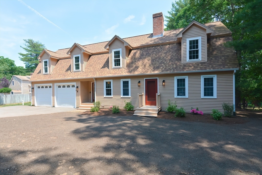 Property Photo:  6 Deer Hollow Rd  MA 02760 