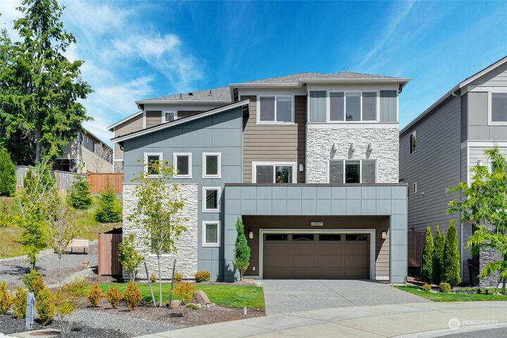 Property Photo: 22607 35th Drive SE WA 98021