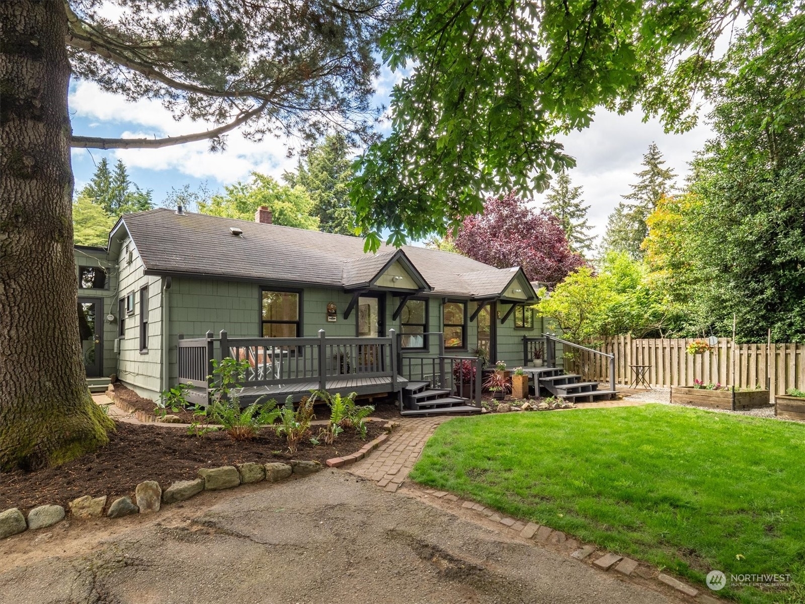 Property Photo:  1736 NE 89th Street  WA 98115 