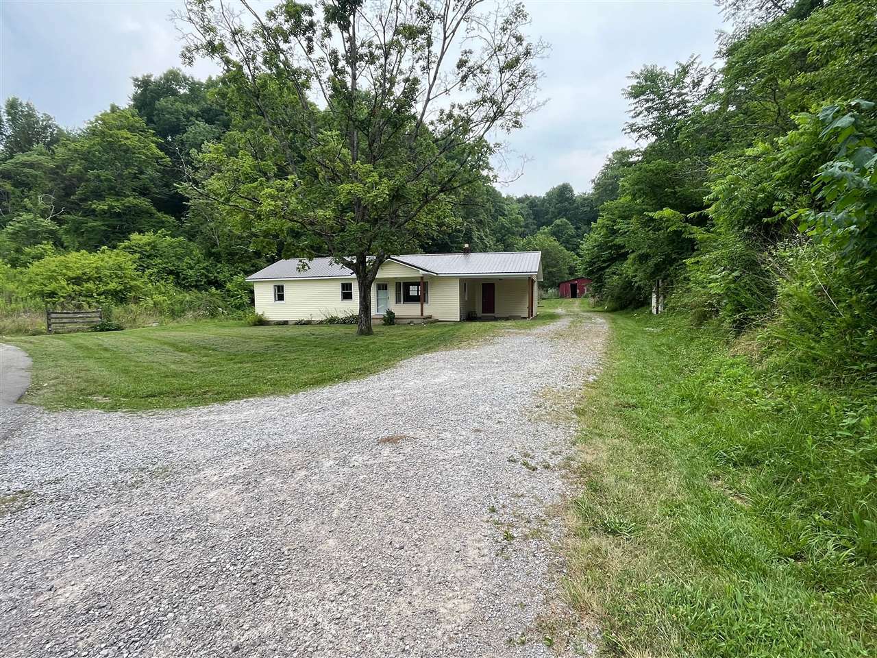 Property Photo:  90 Trevor Lane  KY 42717 