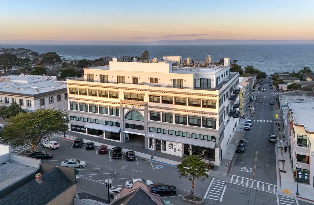 Property Photo:  542 Lighthouse Avenue 301  CA 93950 