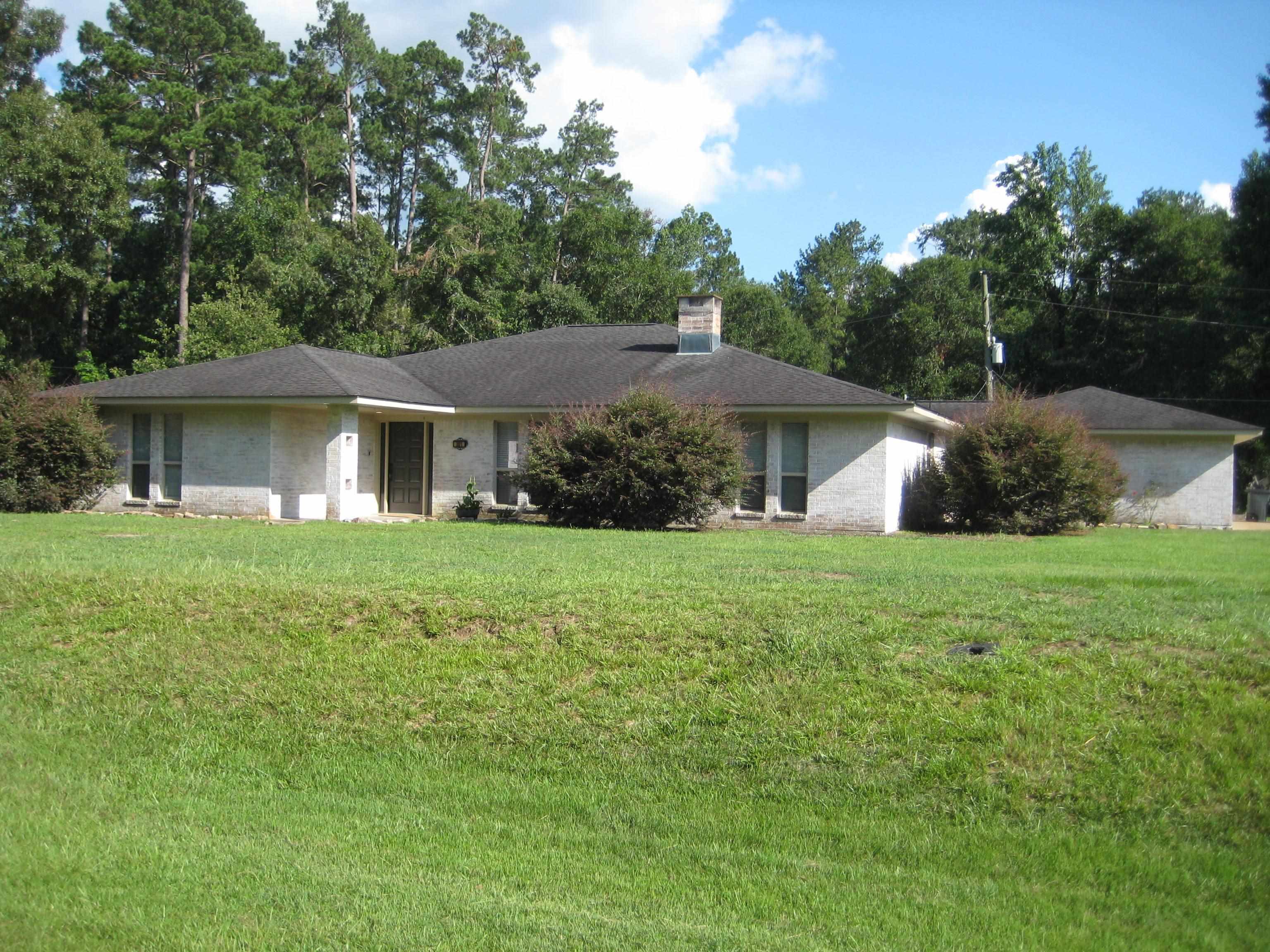 Property Photo:  301 Dogwood  TX 77663 