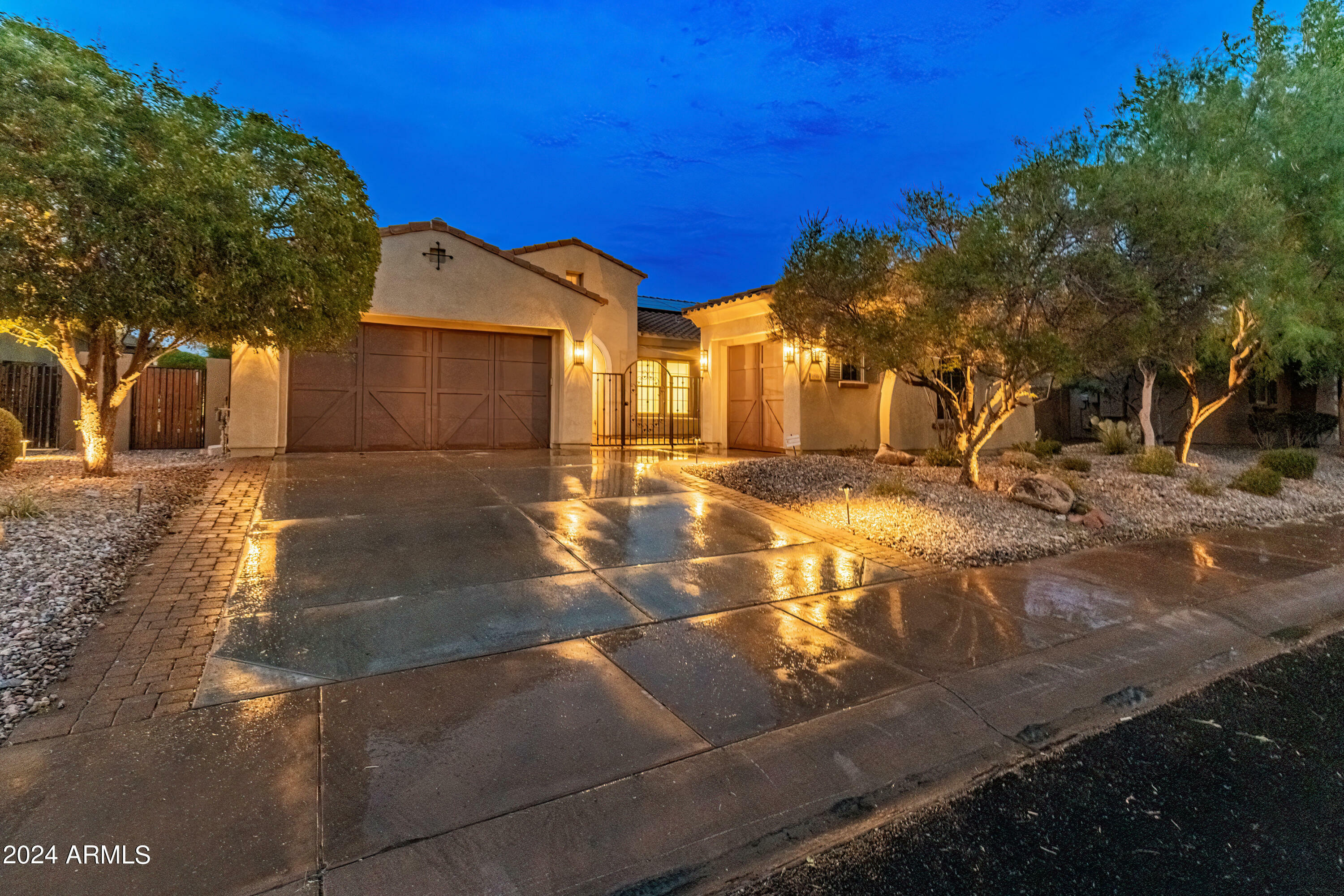 Property Photo:  12906 W Oyer Lane  AZ 85383 