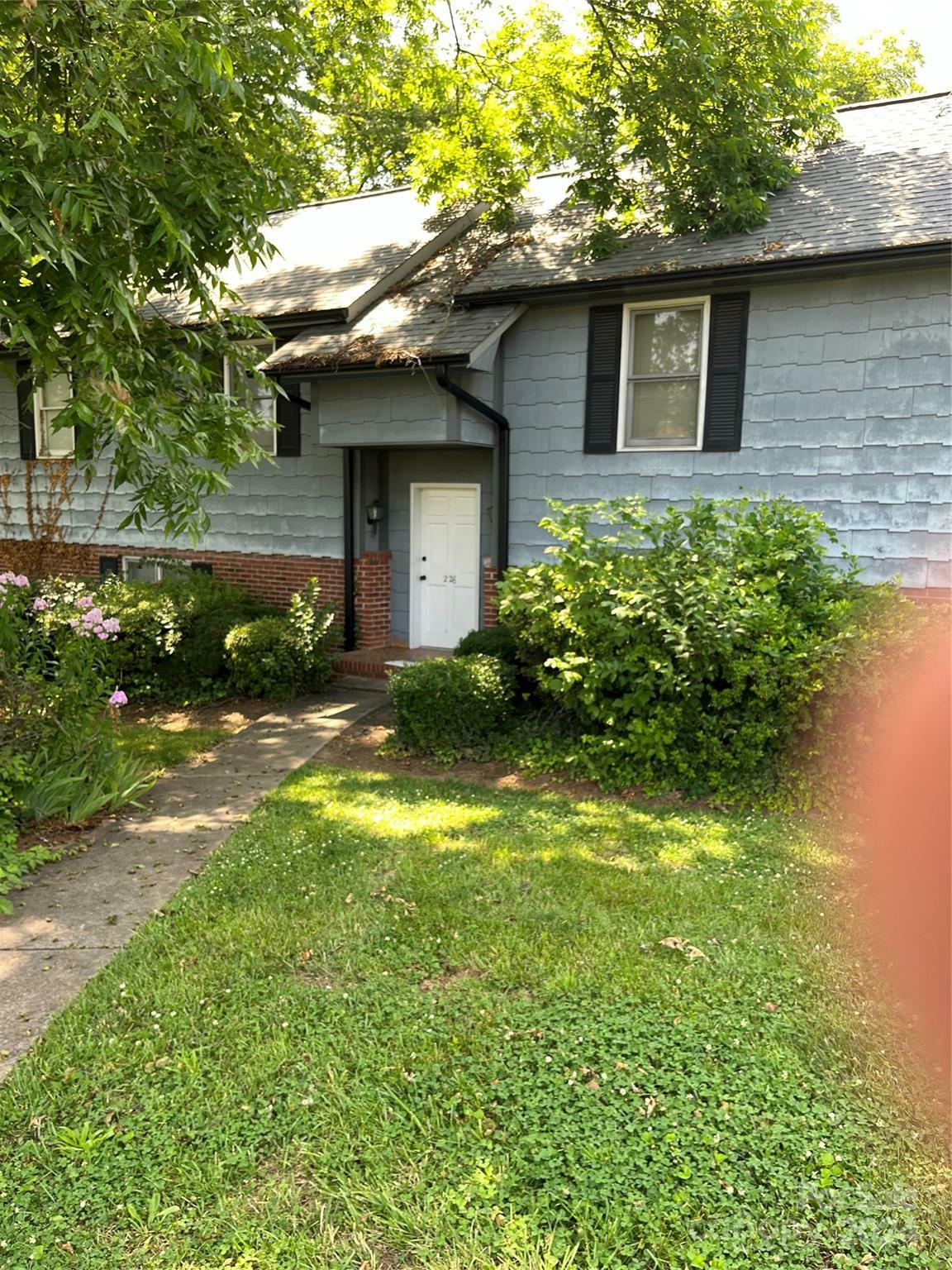 Property Photo:  228 N Ellis Street 5  NC 28144 