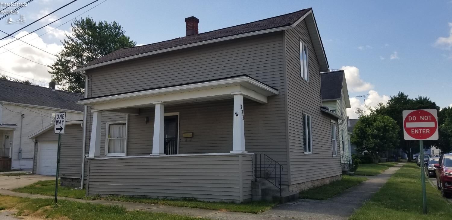 Property Photo:  323 N Wayne Street  OH 43420 