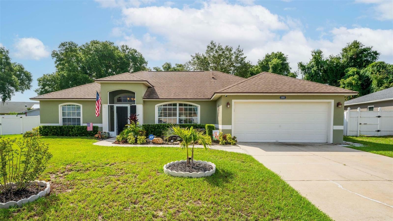 1224 Demoiselle Street  Groveland FL 34736 photo