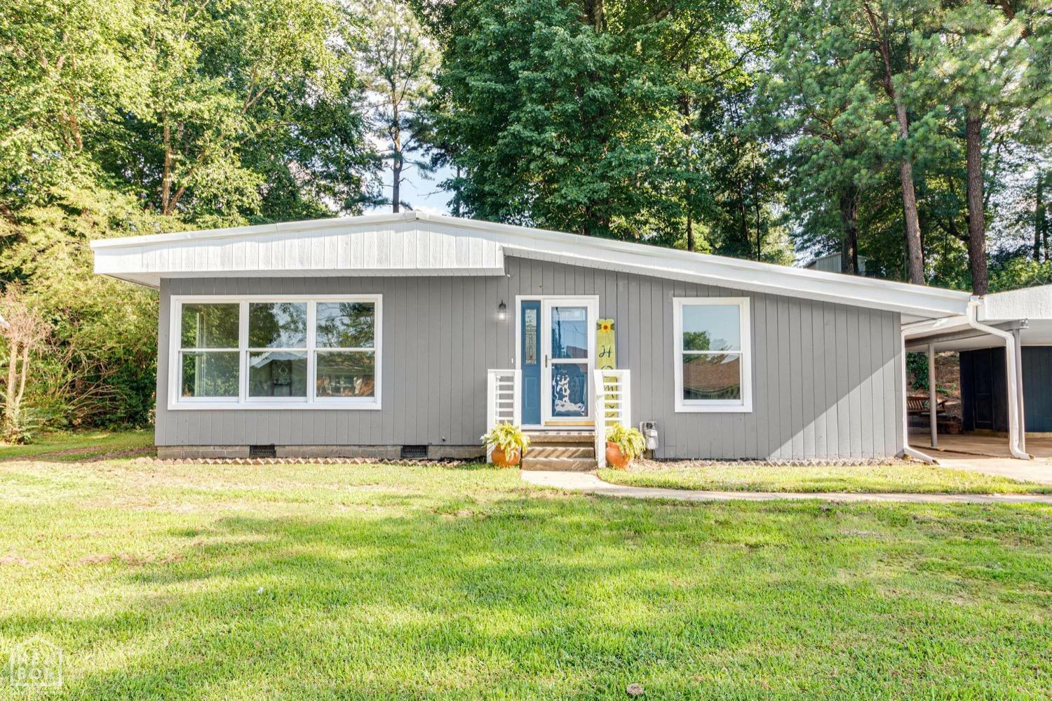 Property Photo:  1804 Woodland Drive  AR 72450 