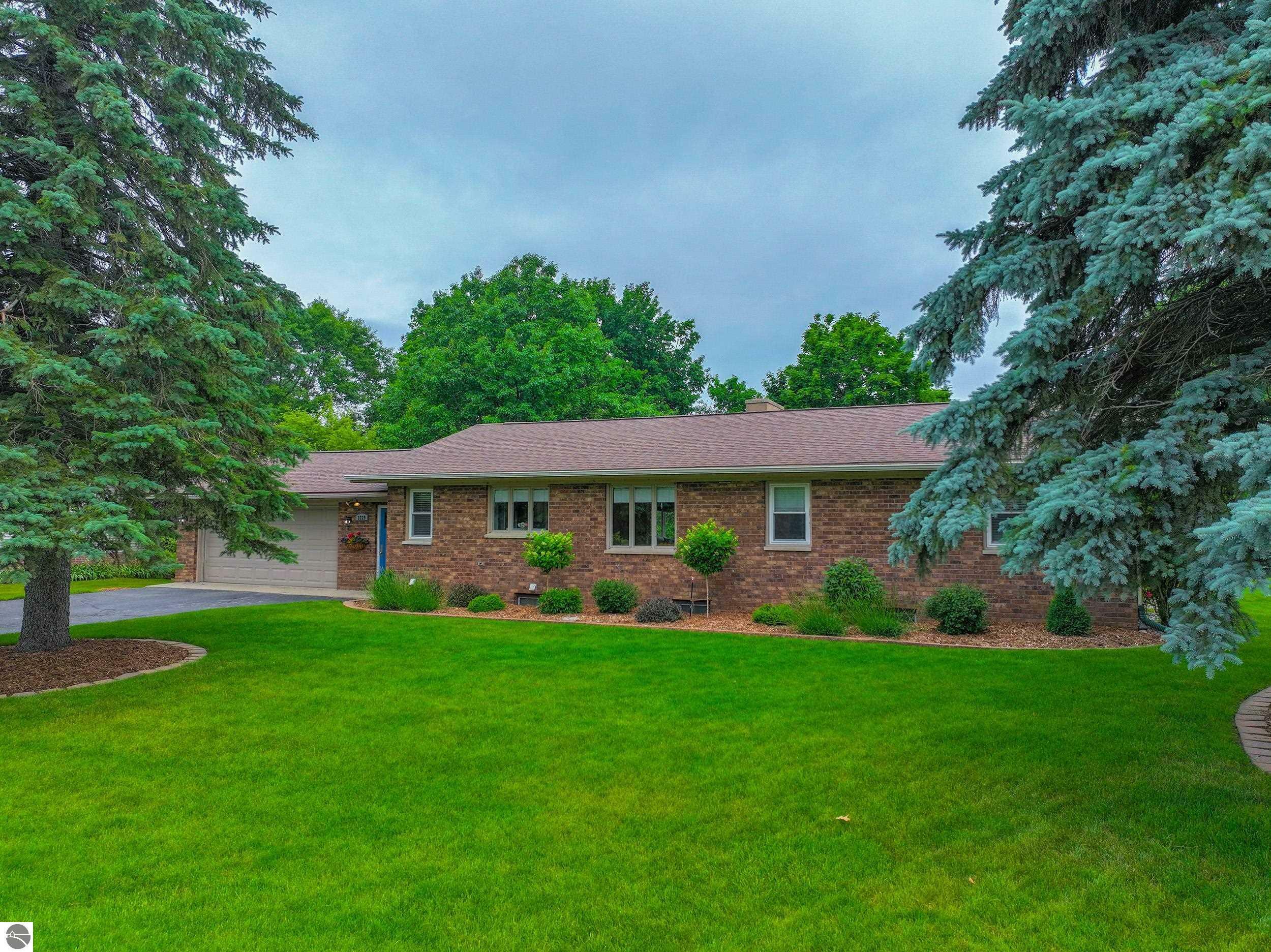 Property Photo:  3229 Kirkridge Drive  MI 49690 