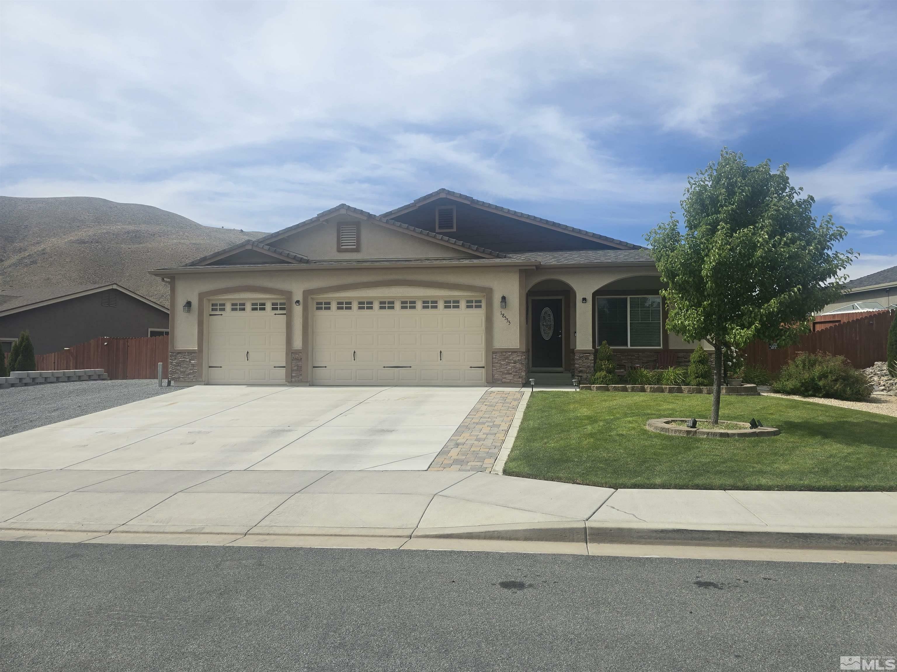 Property Photo:  18555 Pequeno Ct  NV 89508 