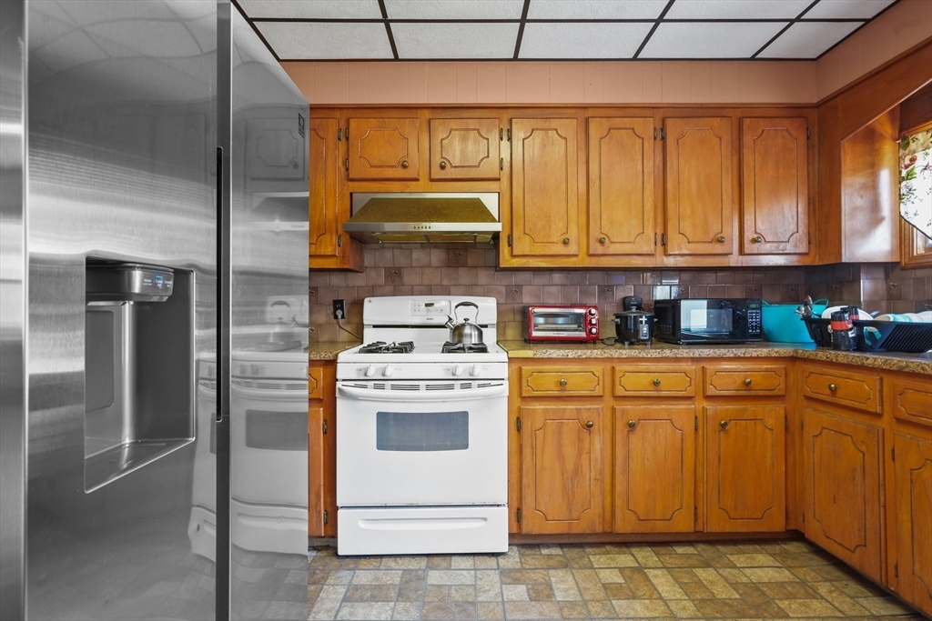 Property Photo: 119 Robeson St MA 02720