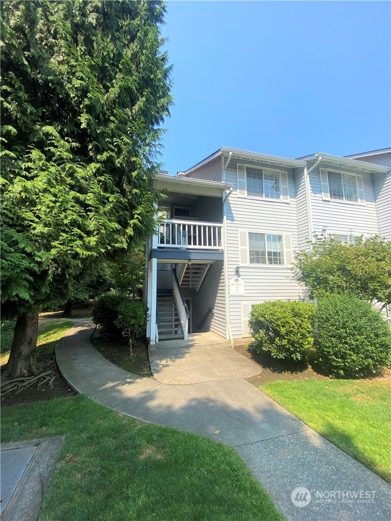 Property Photo:  7453 Newcastle Golf Club Road L305  WA 98059 