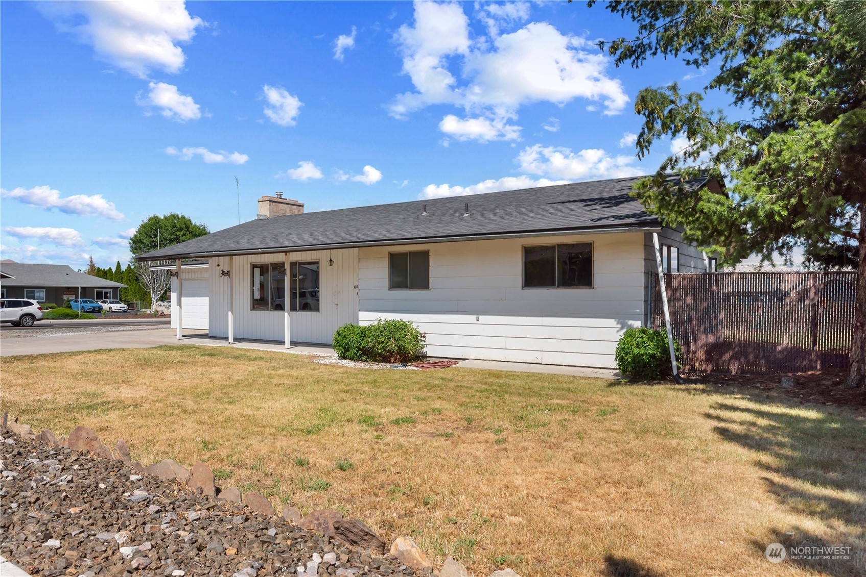 Property Photo:  1321 N Western Avenue  WA 98801 