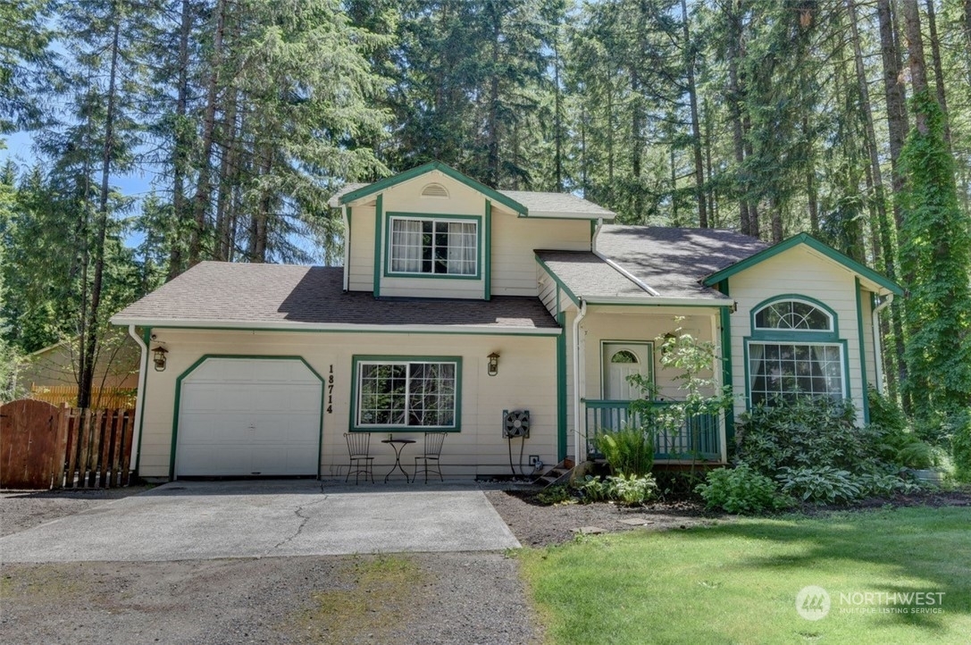 Property Photo:  18714 Woodburn Court SE  WA 98597 