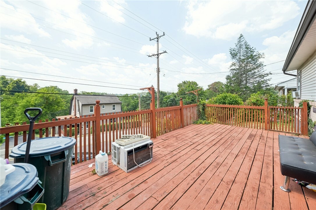 Property Photo:  339 Foster Rd  PA 15137 