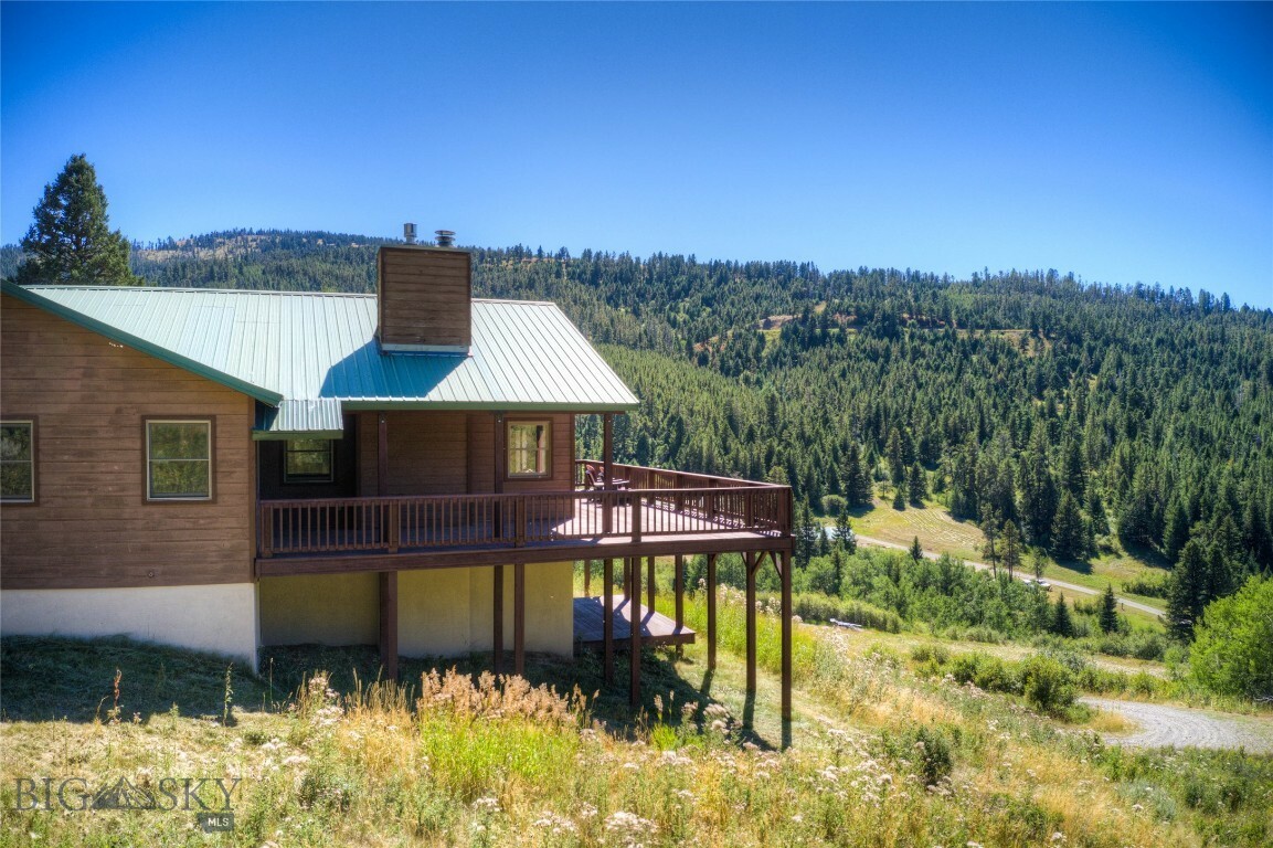 Property Photo:  3055 Woodchuck Road  MT 59715 