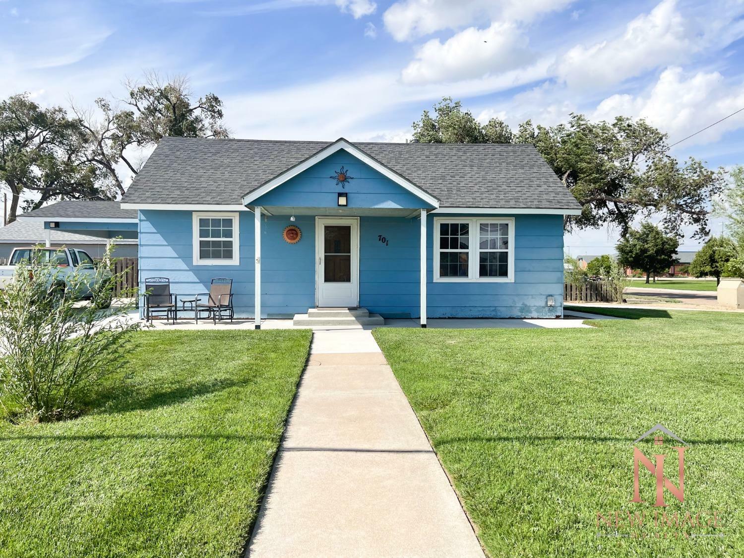 Property Photo:  701 West Maple Street  KS 67846 