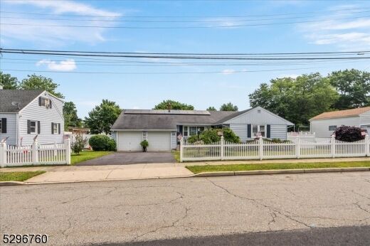 Photo de la propriété: 28 Elena Pl NJ 07801