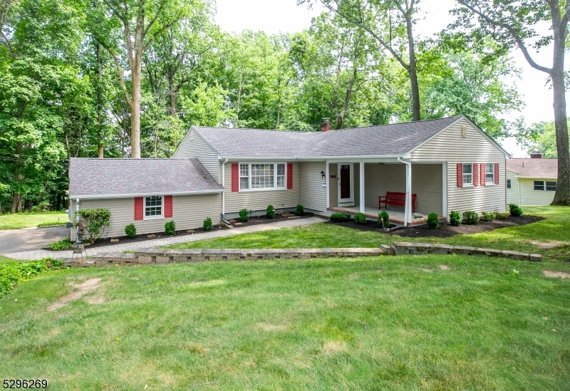 Property Photo: 5 Northview Dr NJ 07950