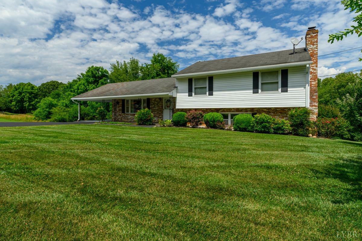 Property Photo:  1544 Oakwood Street  VA 24523 