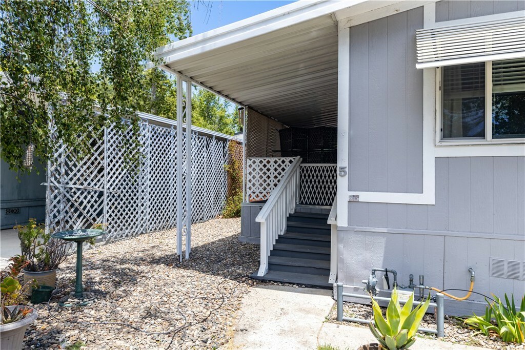 Property Photo:  10025 El Camino Real 5  CA 93422 