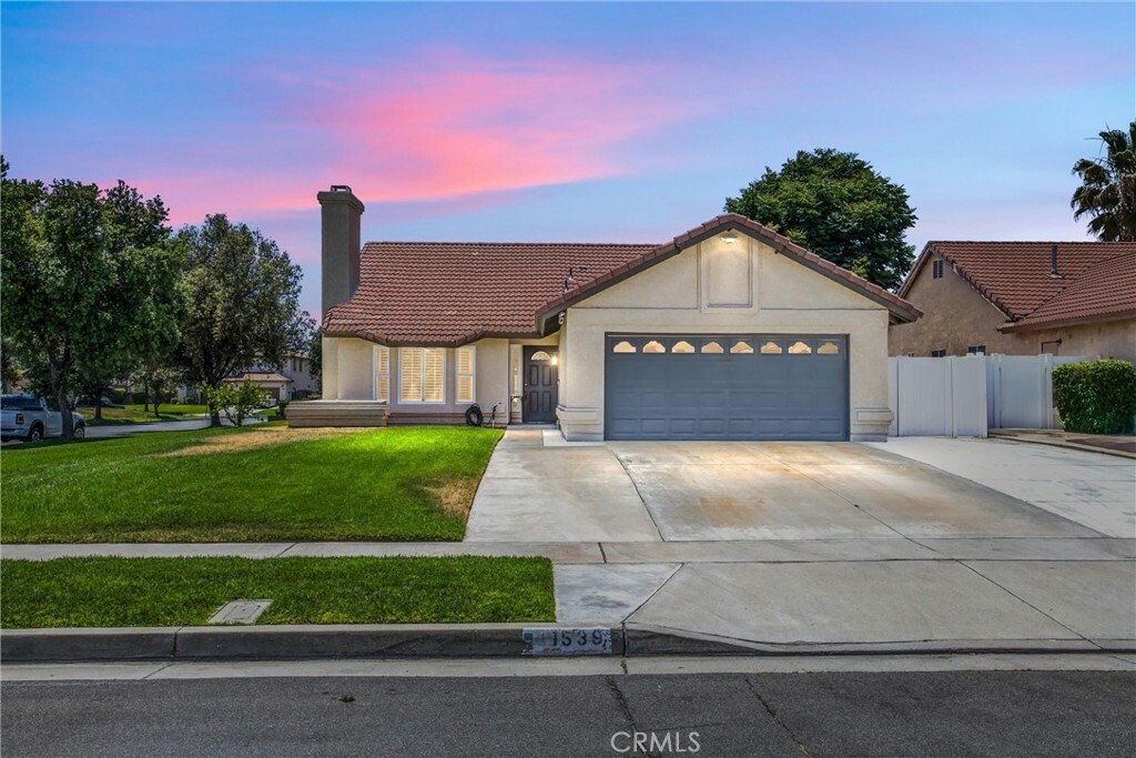 Property Photo:  1539 Hanford Street  CA 92374 