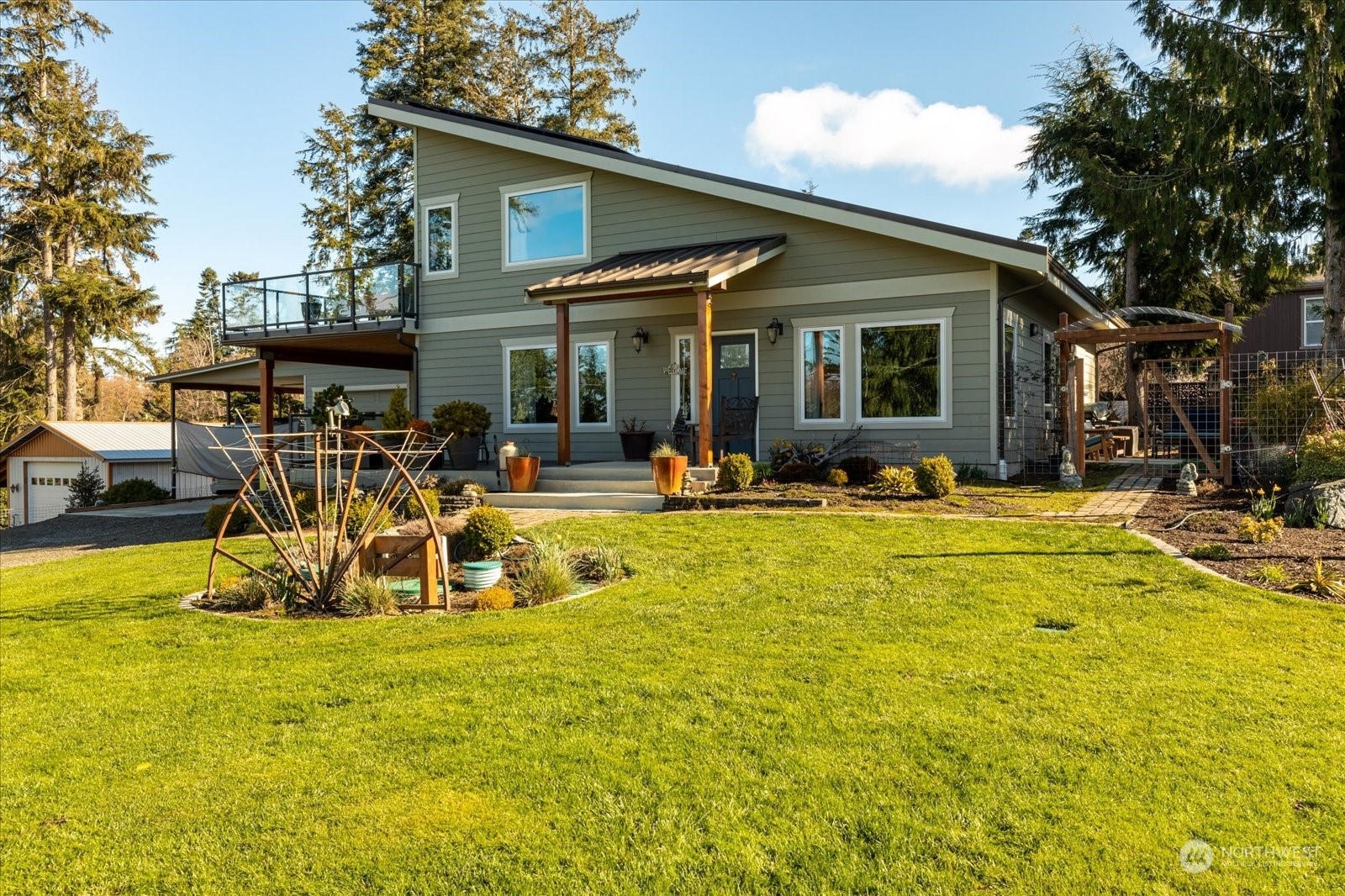 Property Photo:  3531 Marine View Drive  WA 98253 