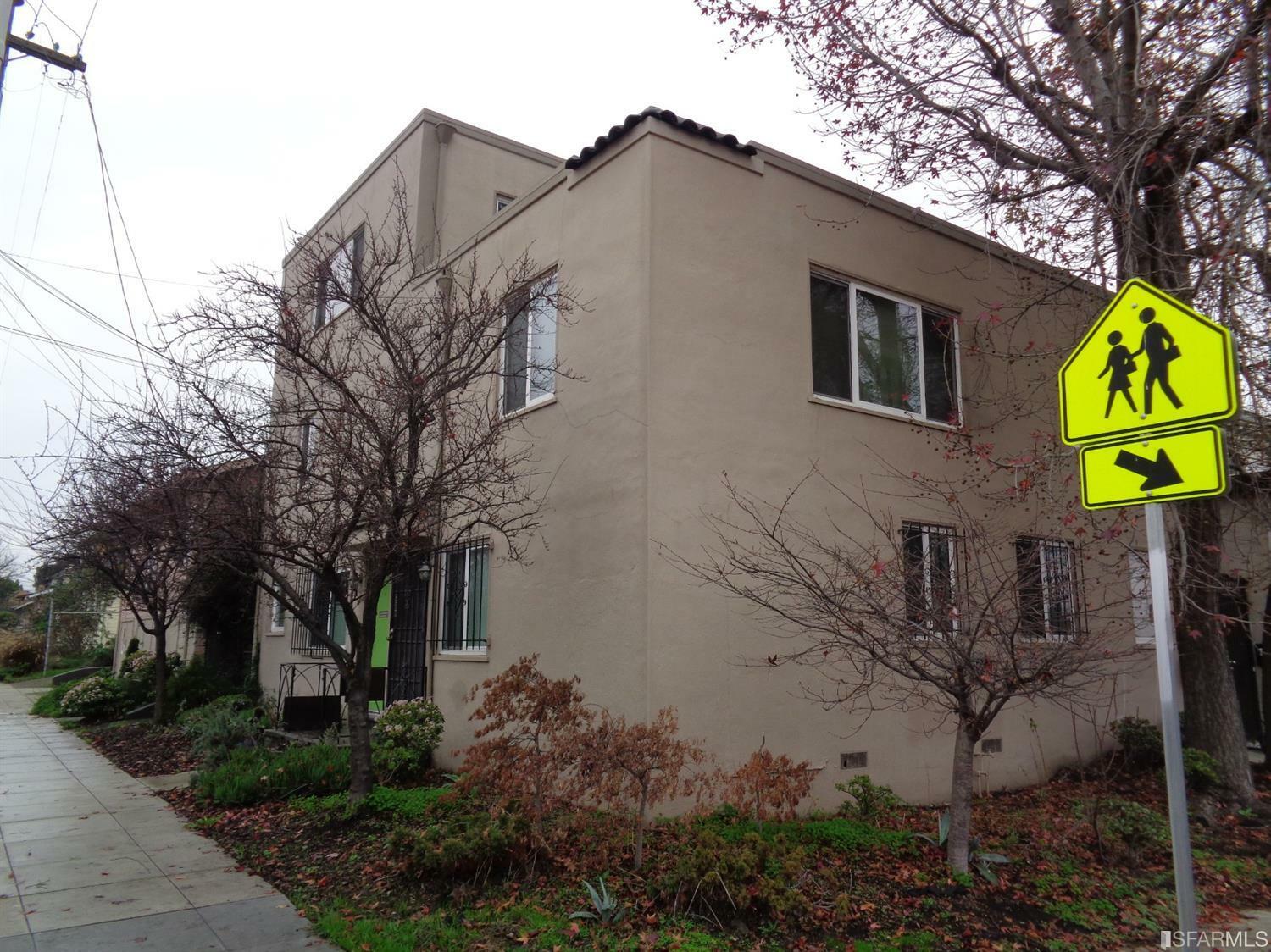 Property Photo:  3850 Market Street  CA 94608 