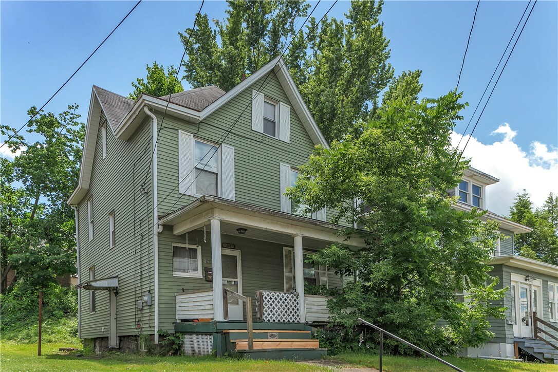 Property Photo:  912 Morton St  PA 16101 