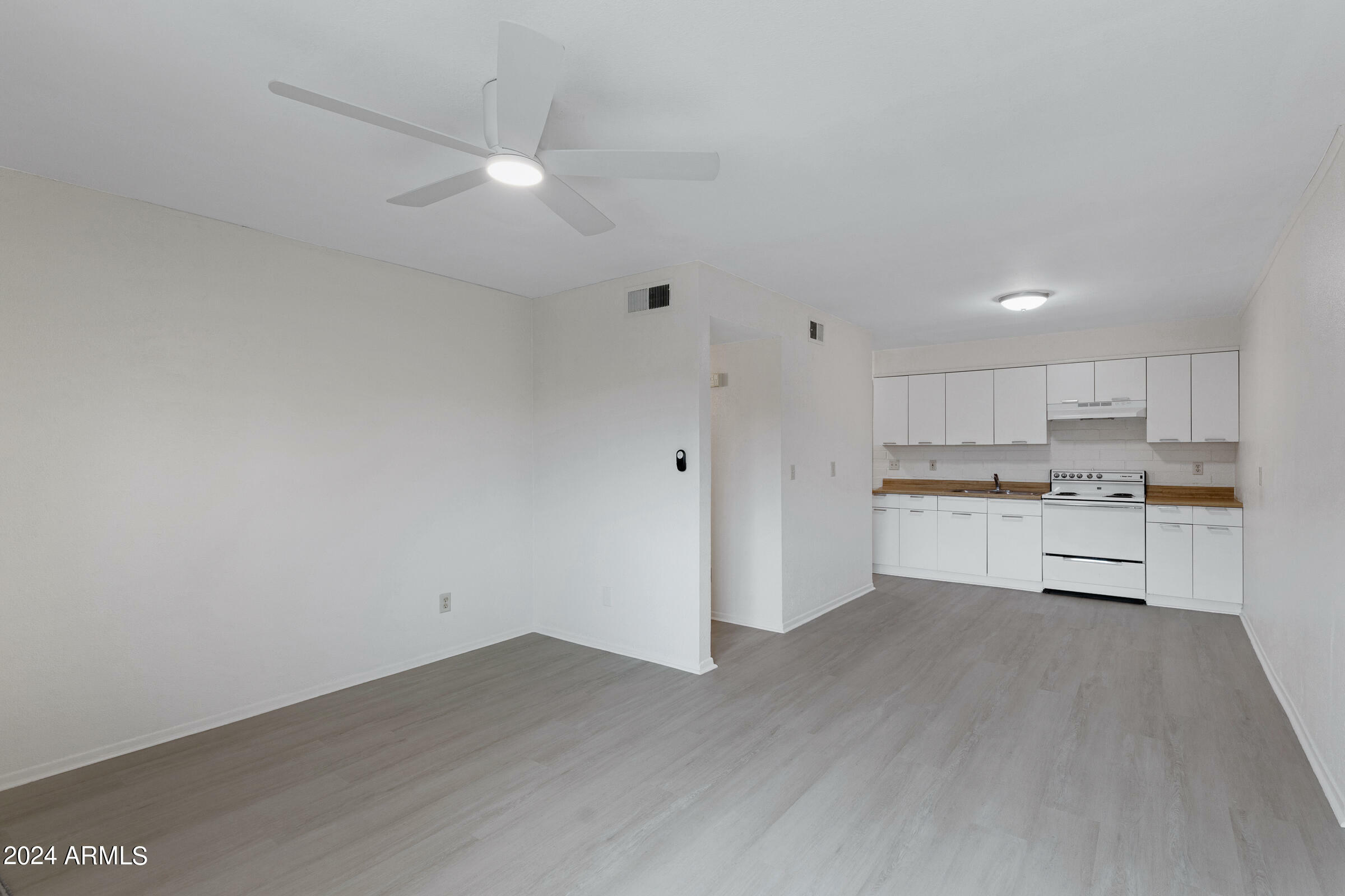 Property Photo: 4510 E Hannibal Street B AZ 85205